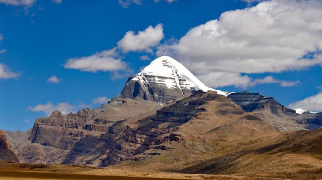 Misteri Gunung Kailash, Puncaknya Konon Jadi Pertemuan Bumi dan Surga