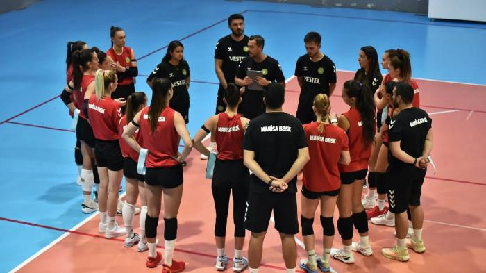 Keuntungan Megawati setelah Laga Perdana Manisa BBSK di Liga Voli Turki Batal Digelar